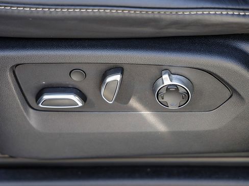 Used 2025 Cadillac Escalade ESV Sport Platinum w/ LPO, Floor Liner Package AWD/4WD image 22