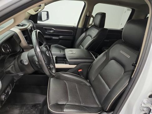 Used 2021 RAM 1500 Laramie AWD/4WD image 18