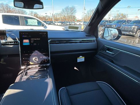 New 2026 GMC Sierra EV Elevation image 26