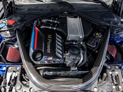 Used 2019 BMW M4 CS RWD image 39