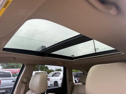 Used 2014 Jeep Grand Cherokee Limited w/ Luxury Group II RWD image 12