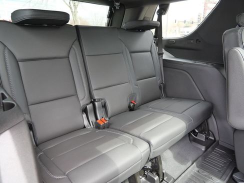 New 2026 GMC Yukon Denali w/ Sun & Power Step Package AWD/4WD image 36