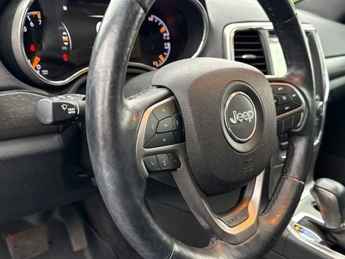 Used 2018 Jeep Grand Cherokee Altitude image 31