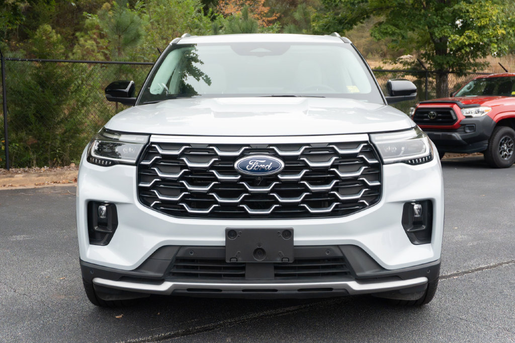 Used 2025 Ford Explorer Platinum w/ LUX Leather Package AWD/4WD image 5