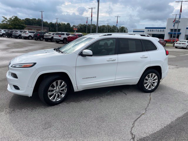 Used 2018 Jeep Cherokee Overland w/ Technology Group AWD/4WD image 4