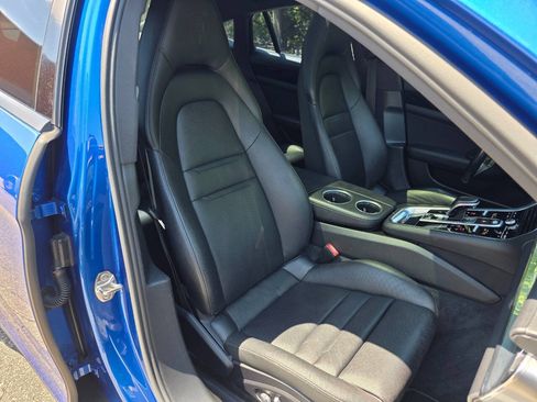 Used 2018 Porsche Panamera 4 AWD/4WD image 49