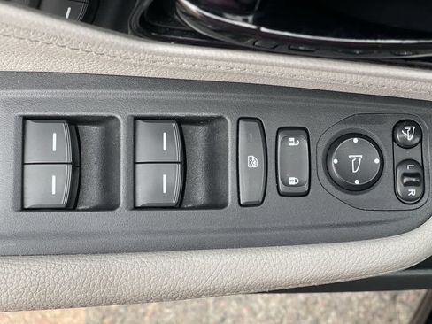 Used 2018 Honda Odyssey Elite image 16