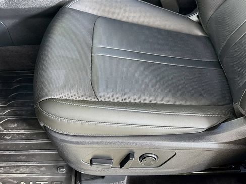 Used 2025 Kia Sorento EX AWD/4WD image 21