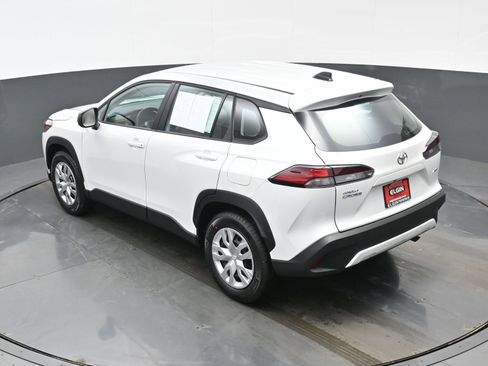 Used 2026 Toyota Corolla Cross L image 36