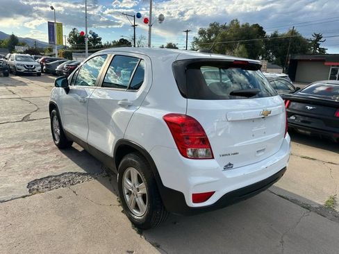 Used 2018 Chevrolet Trax LS AWD/4WD image 5