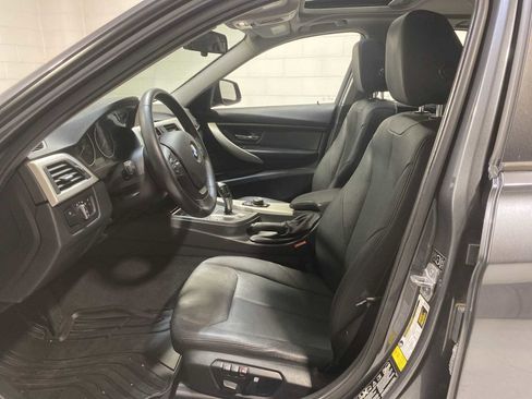 Used 2014 BMW 320i xDrive 320i xDrive image 2