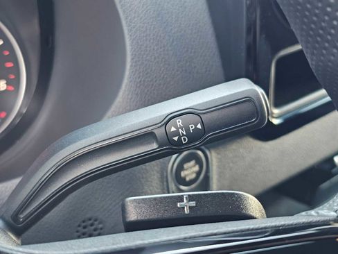 Used 2025 Mercedes-Benz Sprinter 2500 image 31