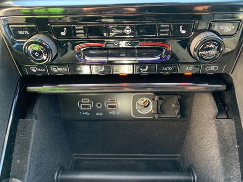 Used 2022 Jeep Grand Cherokee L Limited image 37