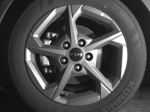 Used 2025 Kia K4 LXS image 12