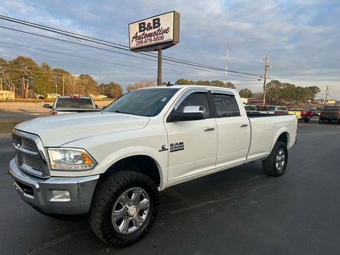 Used 2014 RAM 2500 Laramie w/ Convenience Group image 1