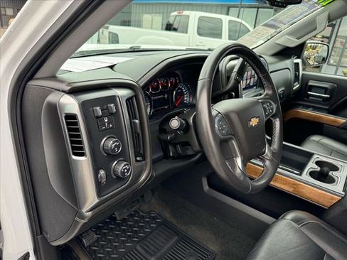 Used 2017 Chevrolet Silverado 1500 LTZ image 8
