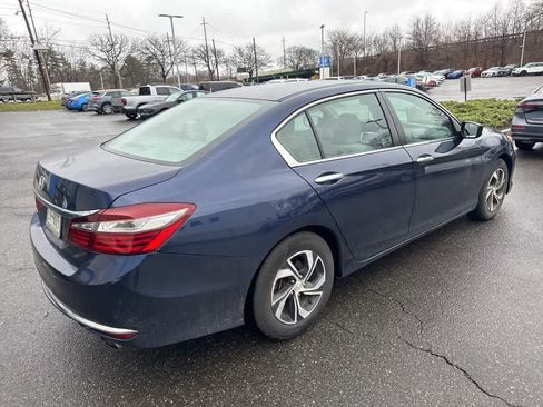 Used 2017 Honda Accord LX image 18