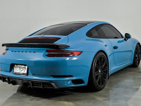 Used 2018 Porsche 911 Carrera image 10