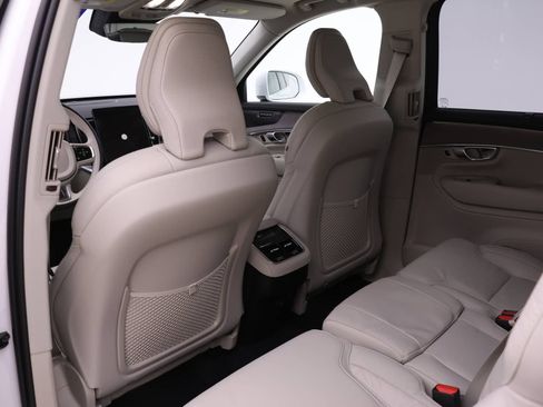 New 2026 Volvo XC90 B6 Ultra w/ Protection Package AWD/4WD image 12