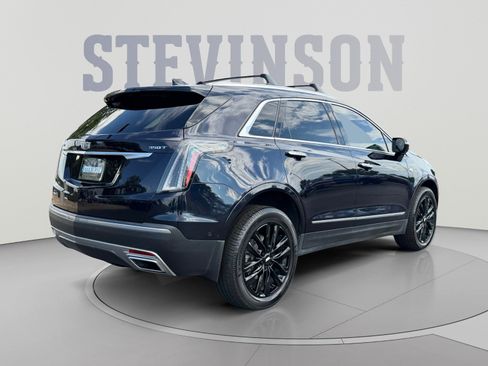 Used 2022 Cadillac XT5 Premium Luxury w/ Technology Package AWD/4WD image 5