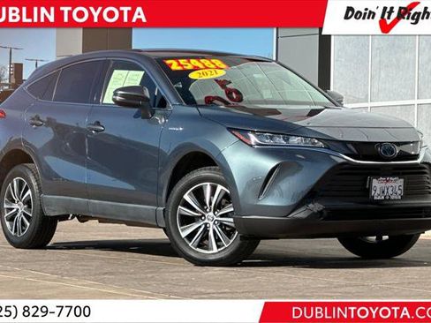 Certified 2021 Toyota Venza LE image 1