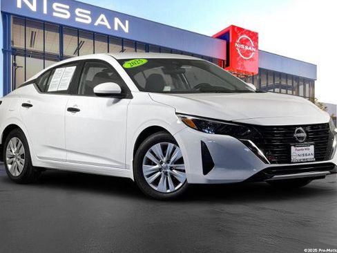 Certified 2025 Nissan Sentra S FWD image 1