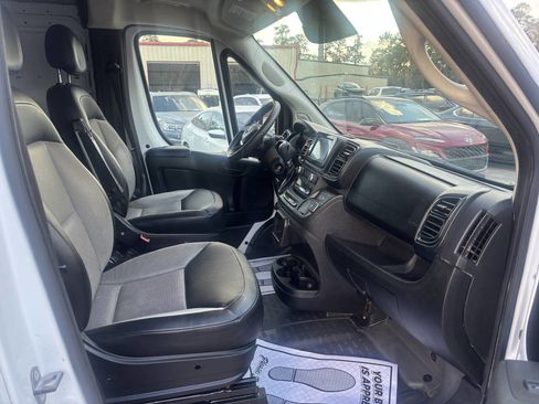 Used 2023 RAM ProMaster 2500 image 22