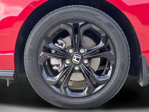 Used 2025 Honda Accord SE image 30
