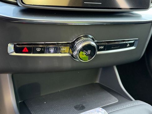 New 2026 Volvo XC90 T8 Core AWD/4WD image 16