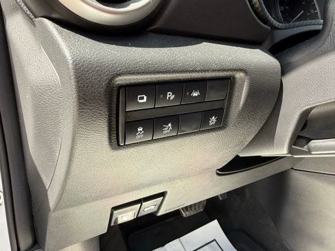 Used 2020 Nissan Versa S image 13