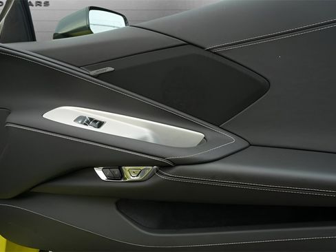 Used 2022 Chevrolet Corvette Stingray Premium Cpe image 32