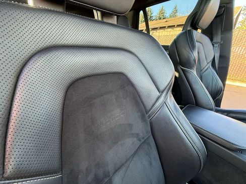 Used 2017 Volvo XC90 T6 R-Design w/ Vision Package image 31