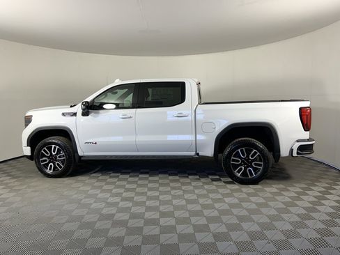 Used 2025 GMC Sierra 1500 AT4 w/ AT4 Premium Package image 6