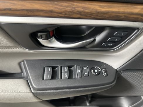 Used 2020 Honda CR-V EX-L image 11
