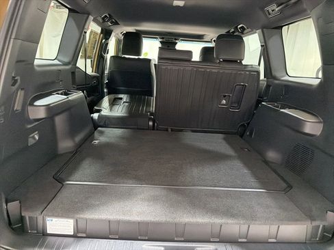 Used 2024 Toyota Land Cruiser image 17