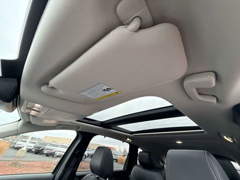 Used 2024 MAZDA CX-90 3.3 Turbo w/ Premium Package image 22