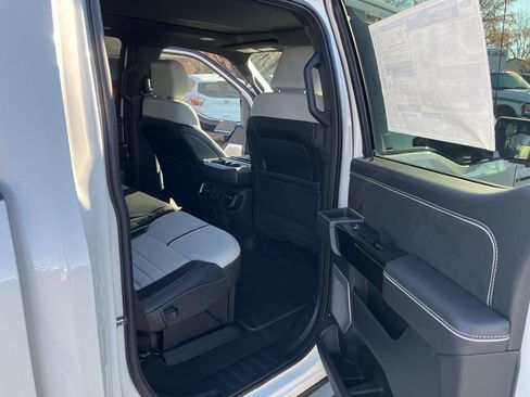 New 2023 Ford F150 Lightning Platinum image 25