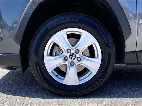 Used 2021 Toyota RAV4 XLE w/ XLE Grade Weather Package FWD image 34