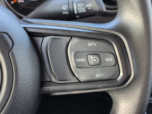 Used 2022 Jeep Wrangler Sport AWD/4WD image 21
