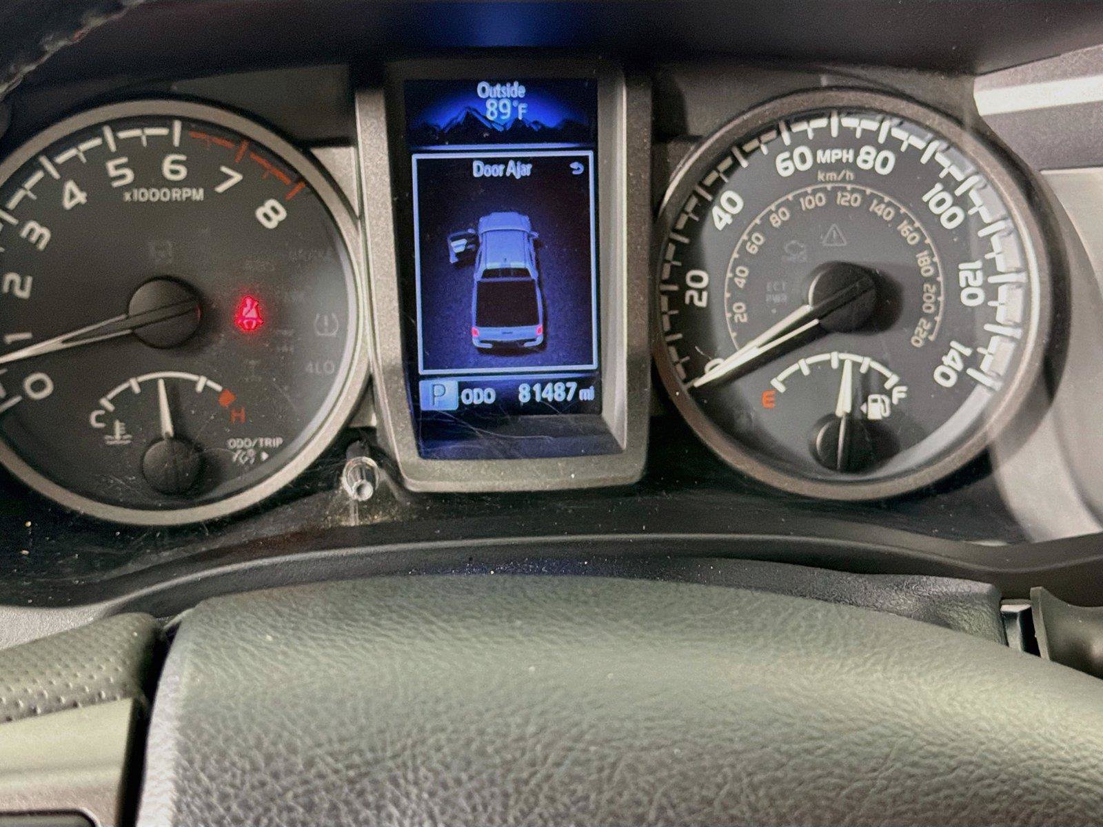 Used 2018 Toyota Tacoma TRD Sport w/ Technology Package RWD image 12
