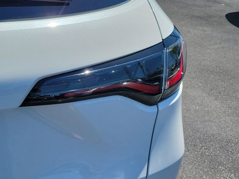 Used 2024 Honda HR-V EX-L image 12