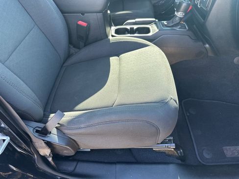 Used 2020 Jeep Wrangler Unlimited Sport image 40