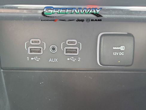 Used 2025 Jeep Grand Cherokee Limited w/ Black Appearance Package RWD image 20