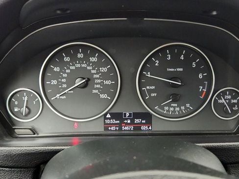 Used 2017 BMW 320i 320i Sedan with Premium and Dr image 15