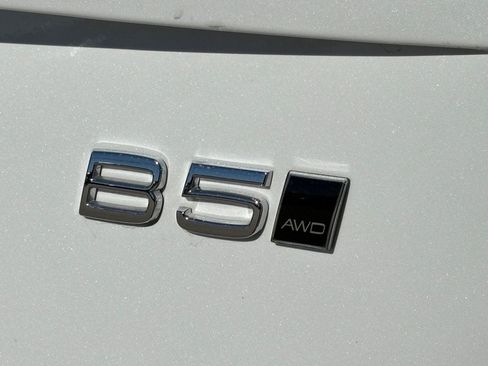 New 2026 Volvo XC90 B5 Plus w/ Protection Package Premier image 7