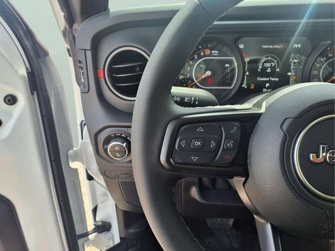 New 2026 Jeep Gladiator Rubicon AWD/4WD image 19