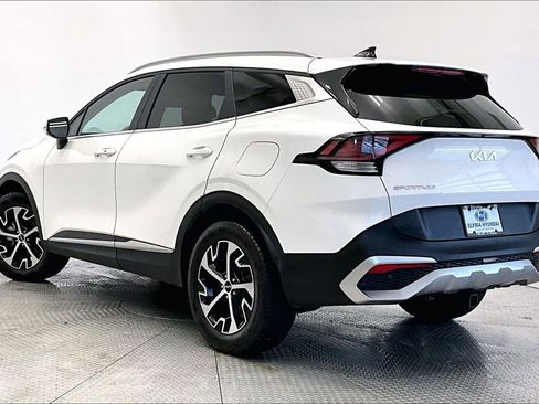 Used 2023 Kia Sportage EX image 12