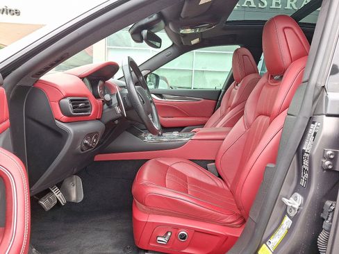 Used 2022 Maserati Levante Modena S image 13