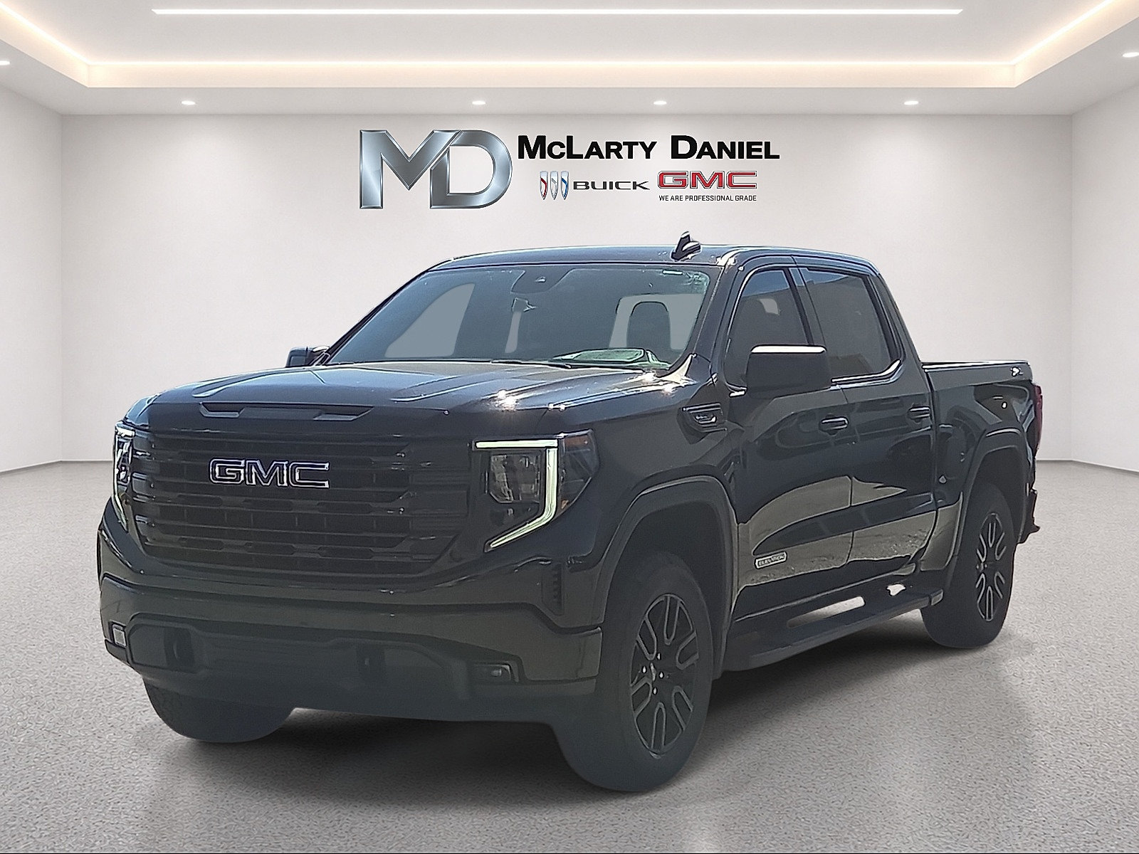 Used 2022 GMC Sierra 1500 Elevation w/ X31 Off-Road Package AWD/4WD image 3