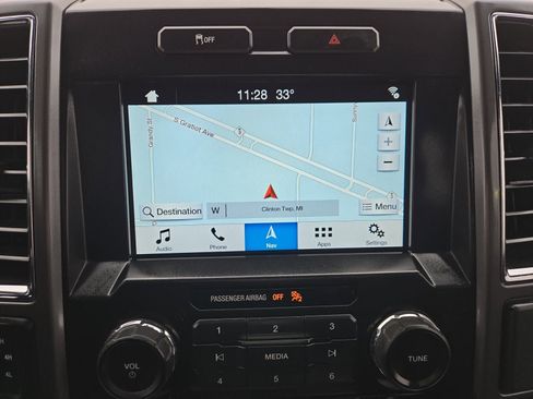 Used 2016 Ford F150 XLT w/ Equipment Group 302A Luxury image 18